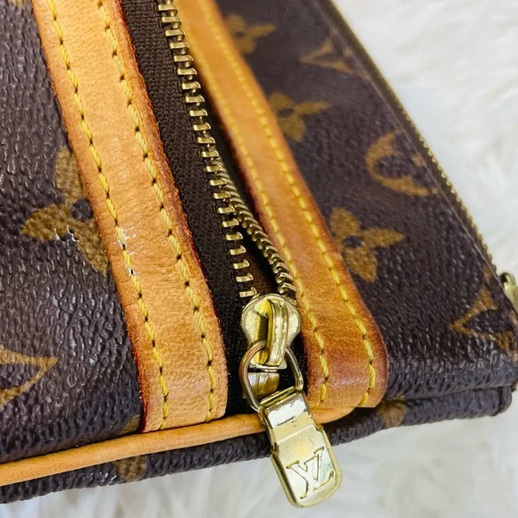 LOUIS VUITTON MONOGRAM POCHETTE BOSPHORE CROSSBODY BAG MI1006 ‼️PURGE SALE‼️ - Picture 9 of 16